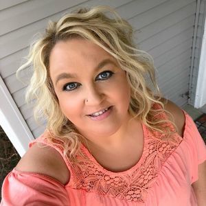 Meet your Posher, Leighann